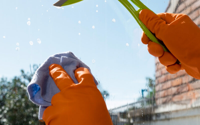 House and roof washing